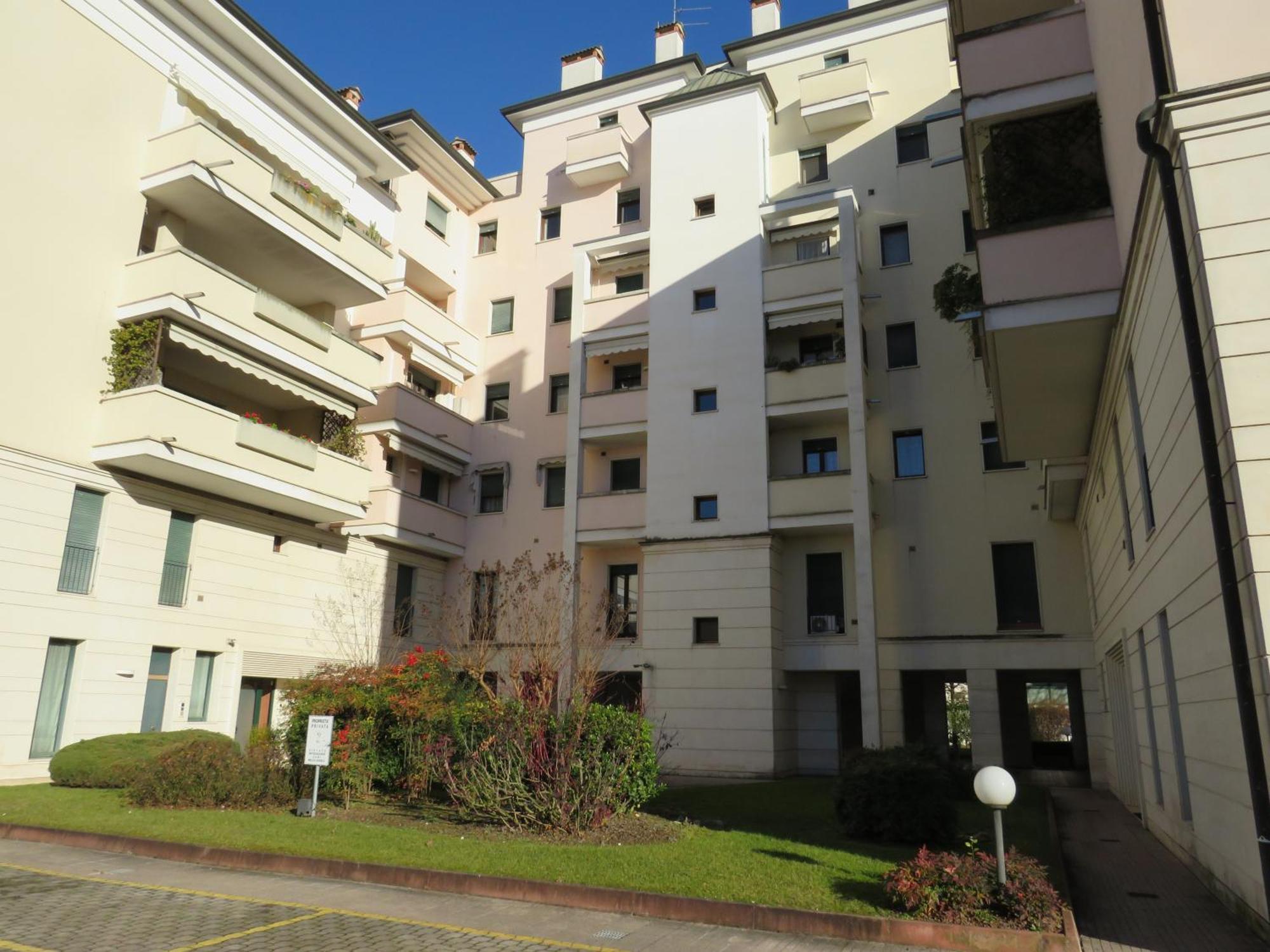 Palladium Cozy Suite Close To Downtown And Exibition Center Vicenza Esterno foto